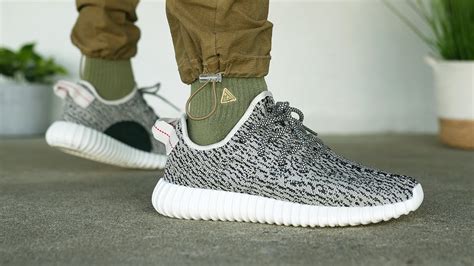Yeezy turtle dove v2 - Aug 2, 2022 · The 2022 iteration is packaged in an updated box and features an upgraded outsole, built for daily wear. The adidas Yeezy Boost 350 Turtle Dove (2022) released in August of 2022 and retailed for $230. To shop the original adidas Yeezy Boost 350 Turtle Dove, click here. 